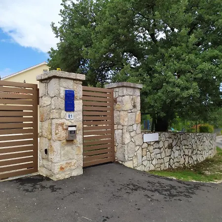 Mama Apartment Rovinjsko Selo